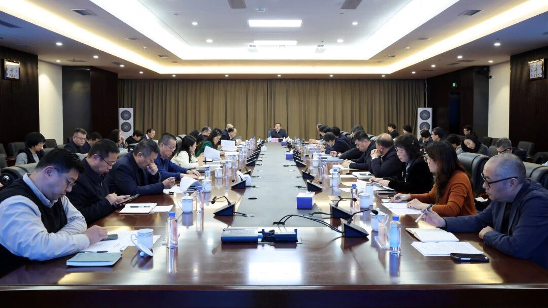 集團(tuán)召開(kāi)出版工作座談會(huì)